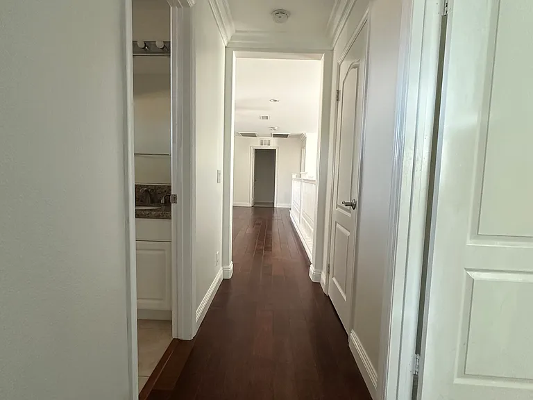 3279 Huntfield St — Photo 15