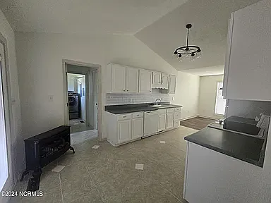 3 bed, 1420 sqft, $1,600 — Photo 3
