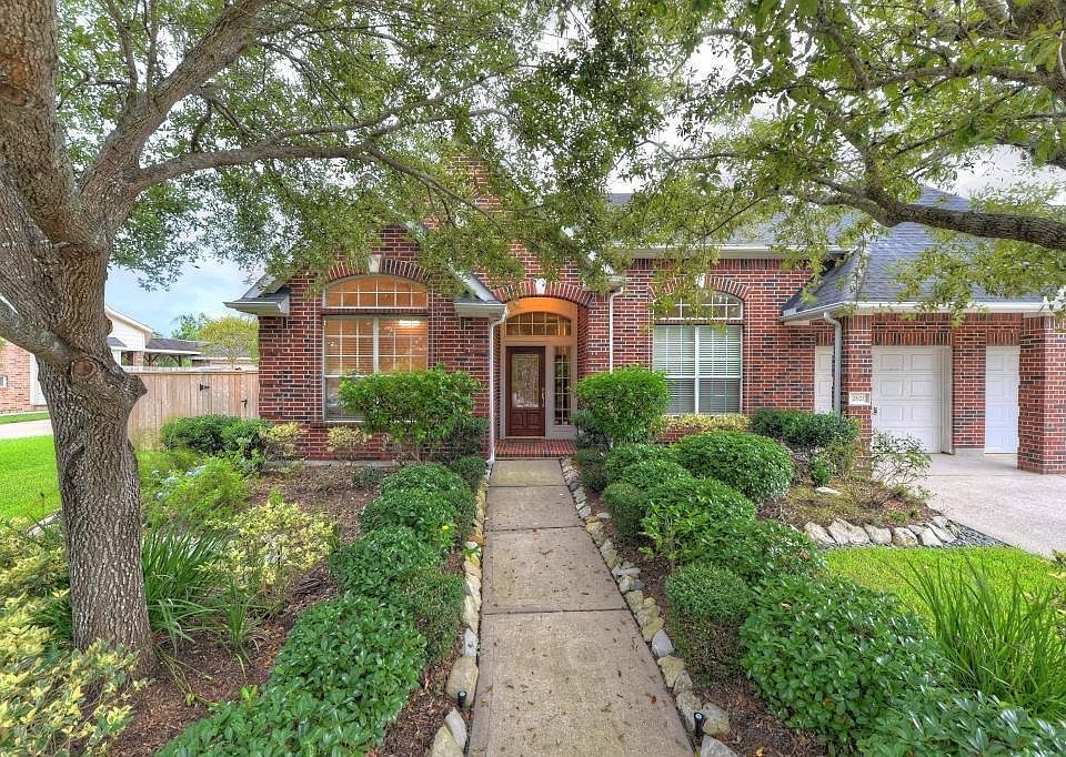 1st image of 2621 Santo Domingo Dr
