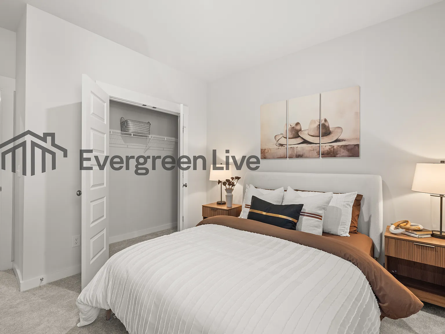 4 bed, 3.0 bath, 2476 sqft, $2,325 — Photo 4