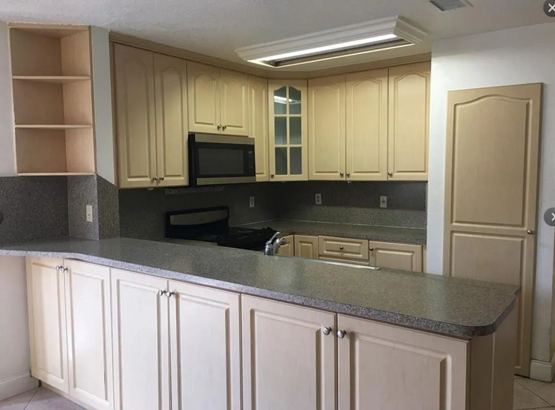 3 bed, 2.0 bath, 1344 sqft, $3,150 — Photo 2