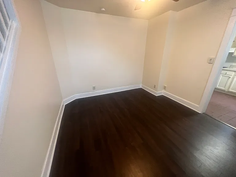2311 Penn Ave — Photo 9