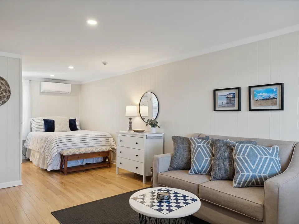 78 E Grand Ave #202