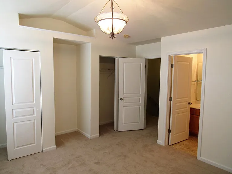12668 Persimmon Tree Dr — Photo 17