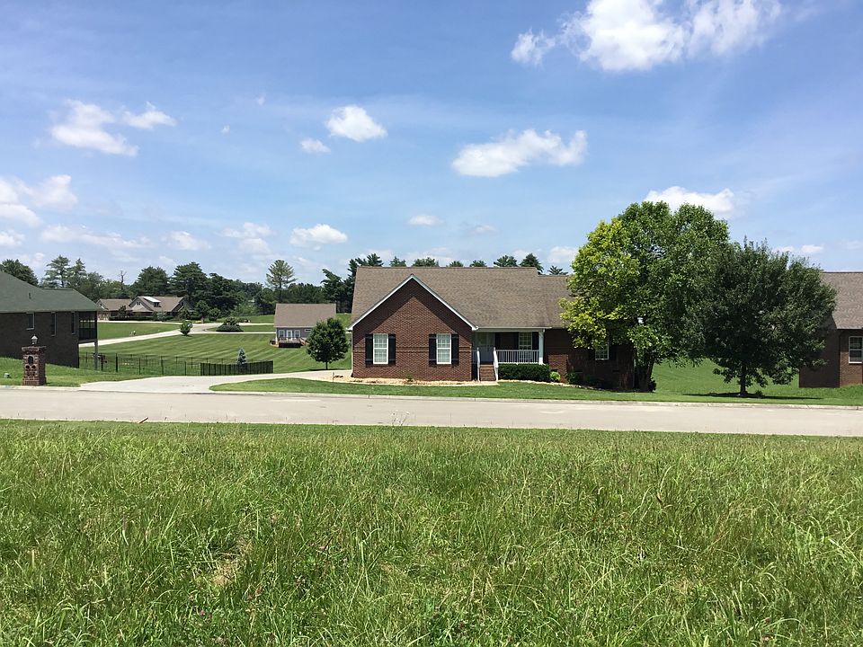 1st image of 612 Yellow Rose Ln