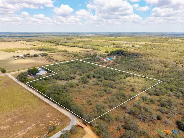 211 Halm Rd, Seguin, TX 78155
