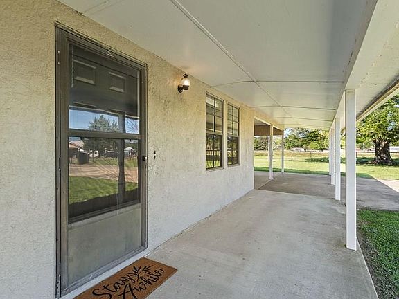5th image of 1608 Goodwin Rd