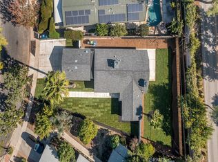 20528 & 20526 Hamlin St, Winnetka, CA 91306