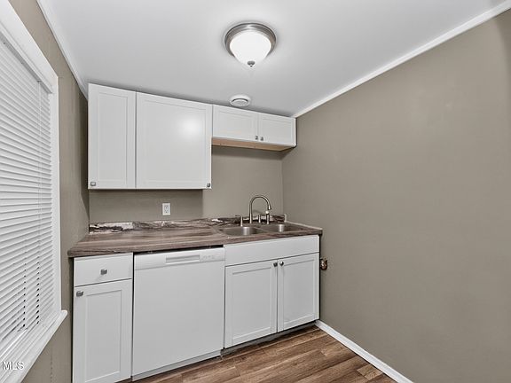 5th image of 450 Hudson Avenue