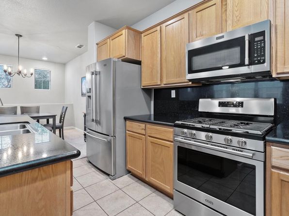 4903 Esplanade Cir