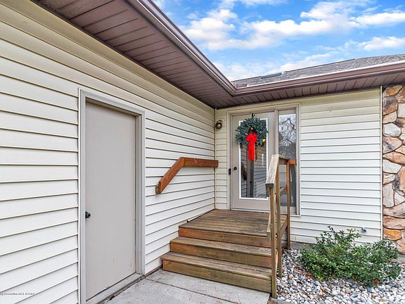 5th image of 7502 Glen Terra Dr