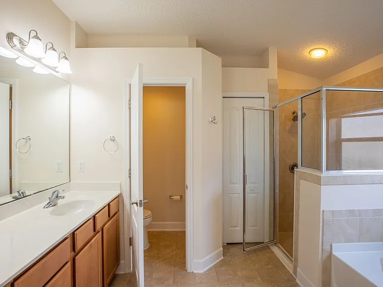 216 Sanwick Dr — Photo 21