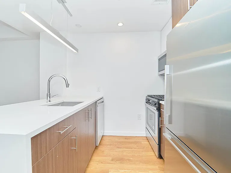 531 Myrtle Ave #5B — Photo 7