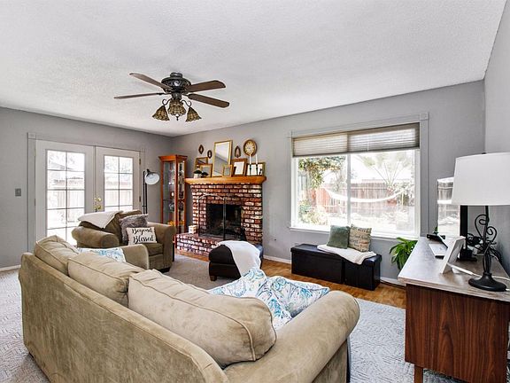 3rd image of 5605 W Harter Ave