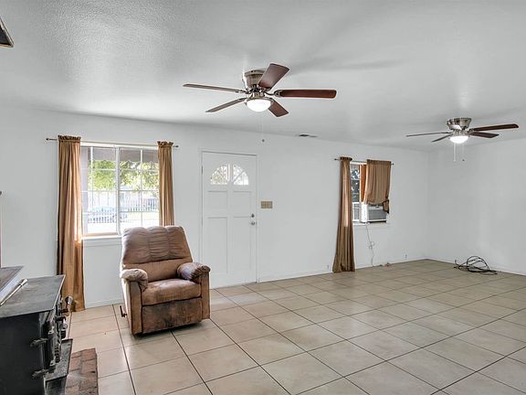 4th image of 312 B St