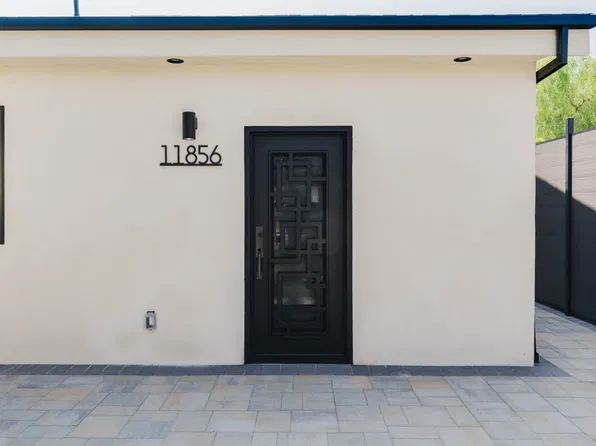 11856 Arminta St, North Hollywood, CA 91605