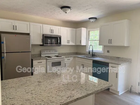208 Highland Park Dr, Athens, GA 30605