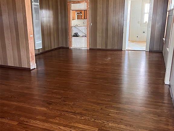 2nd image of 2509 NW 11th St