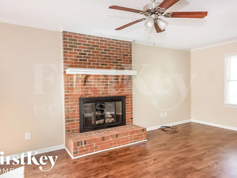 169 Antelope Dr — Photo 3