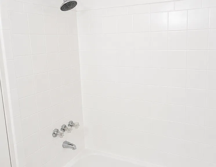 4720 E 8th Ave — Photo 8