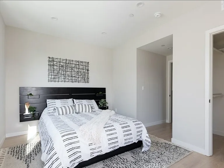 2234 Crenshaw Blvd #2232-1/2 — Photo 9