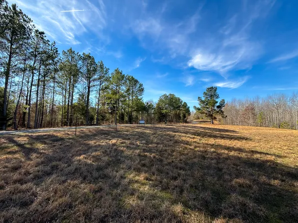 935 Pearson Rd, Cedar Grove, TN 38321