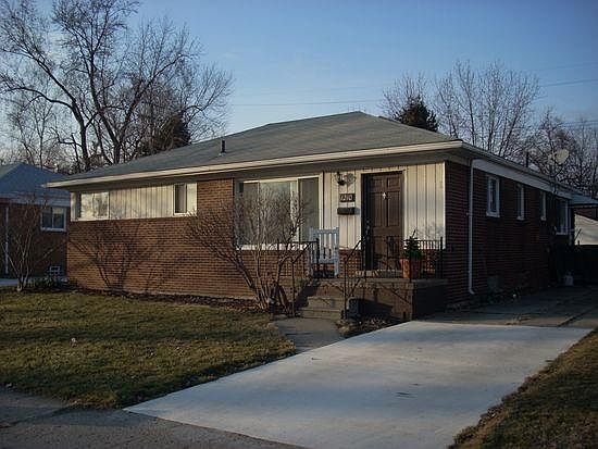 Front Porch with room to sit.