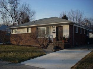 1210 W Thirteen Mile Rd, Royal Oak, MI 48073