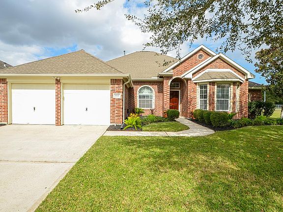 2nd image of 1601 Watson Dr