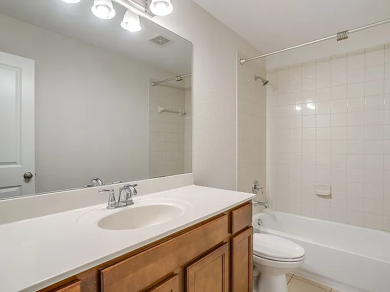 3801 Weatherstone Dr — Photo 36