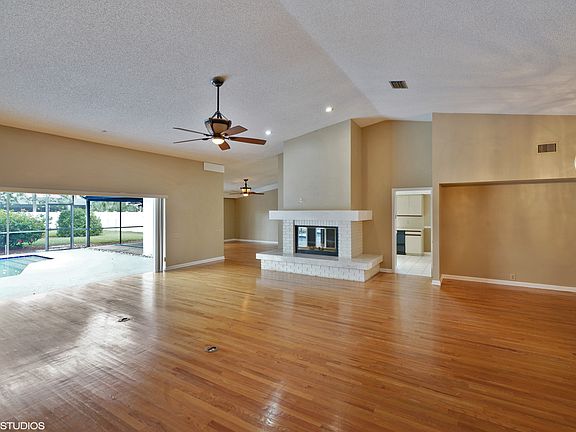 5th image of 4118 Crosswater Dr