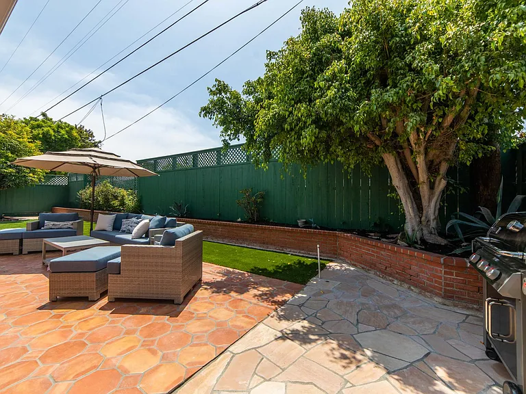 750 Coronado Ave — Photo 31