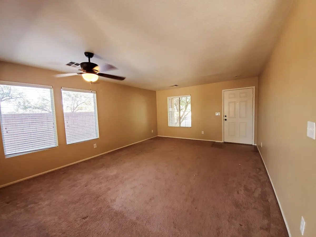 Building Photo - 348 Bella Calabria Ave