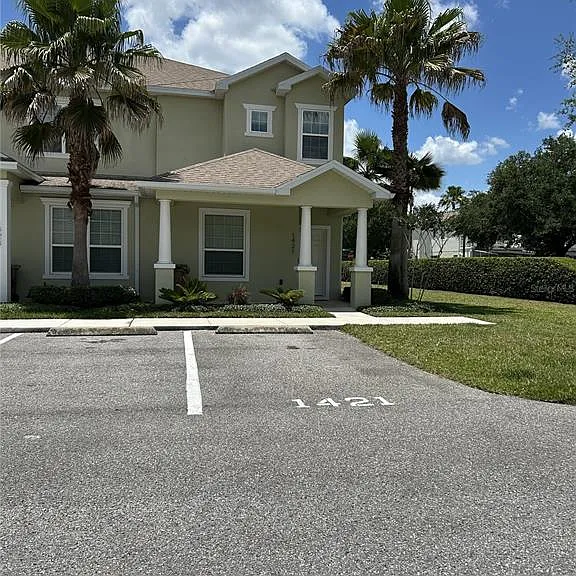 1421 Retreat Cir — Photo 1