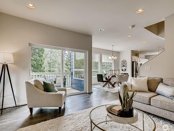 4th image of 13628 Manor Way #C1
