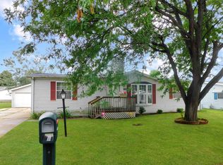 5435 Heartwood Ln, Roscoe, IL 61073