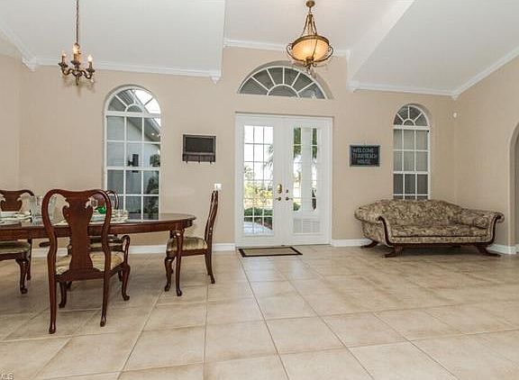 3rd image of 2960 Surfside Blvd