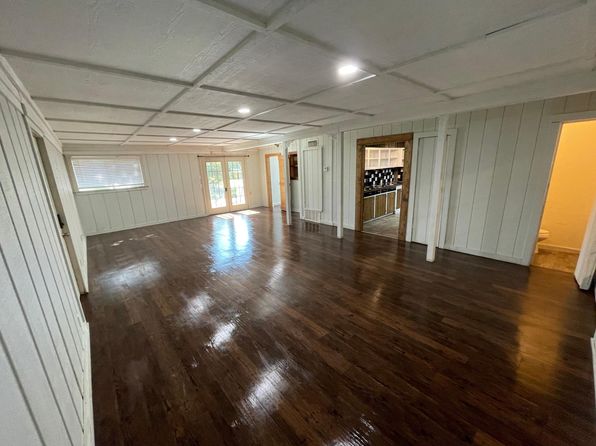 6980 Farm Road 115 #B