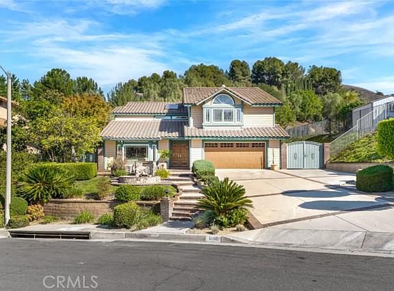 3rd image of 1048 Promontory Pl