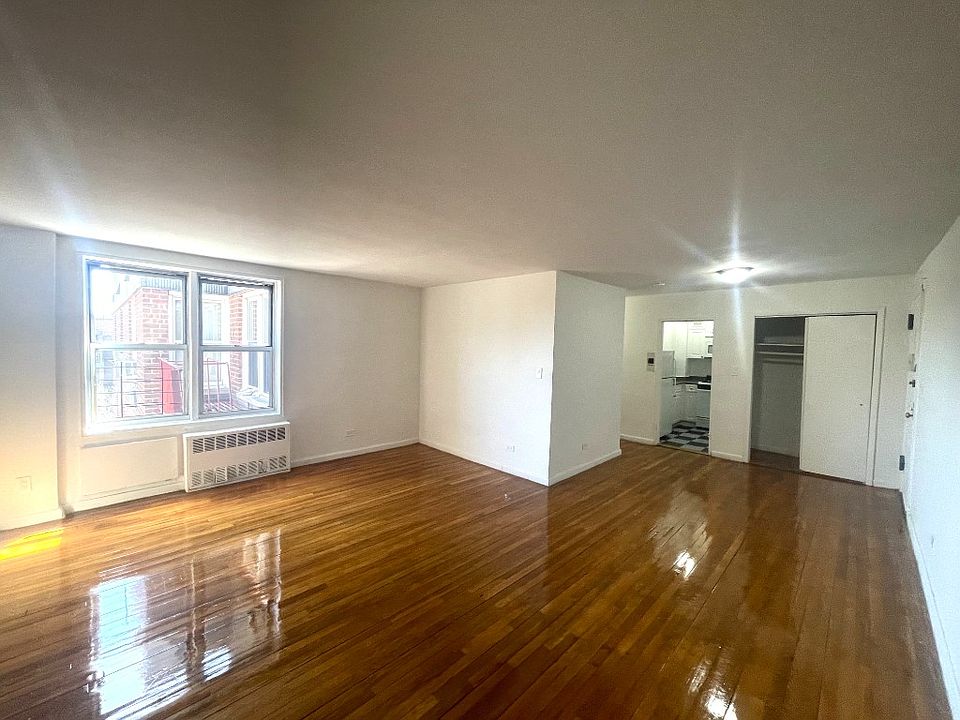 1st image of 144-77 41st Ave #318