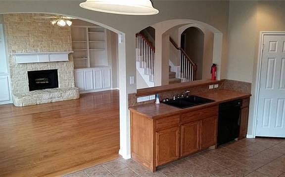5th image of 4604 Cannas Ct