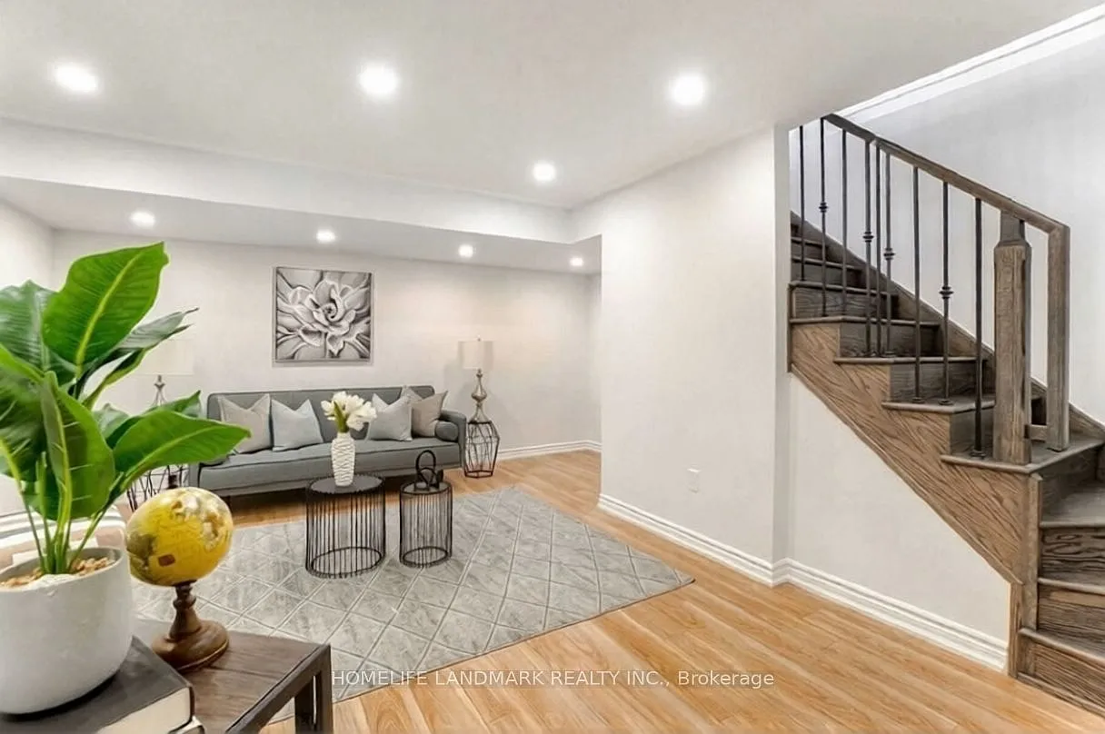 3 bed, $3,000 — Photo 3