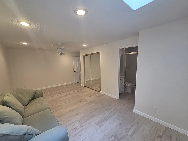 7492 Seabluff Dr #107 — Photo 36
