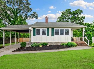 3 Jay Rd, Centereach, NY 11720