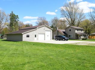 510 Simons St, Coleman, MI 48618