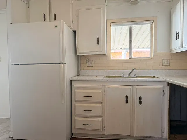 32160 Cody Ave — Photo 6