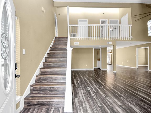 5th image of 4701 Spring Ln