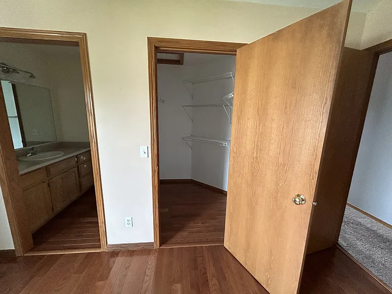 1425 Bellflower Ln — Photo 72