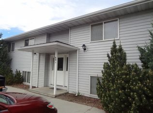 607 11th St APT 1, Cody, WY 82414