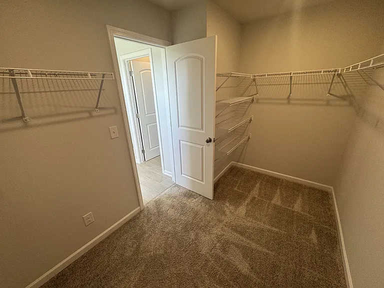 511 Forsberg Ct — Photo 14